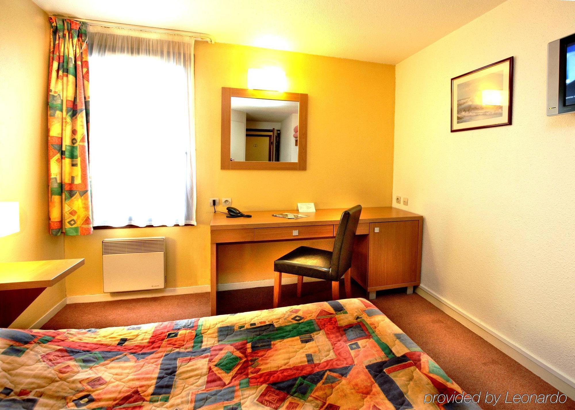 Brit Hotel L'Eclipse Nancy Heillecourt エクステリア 写真